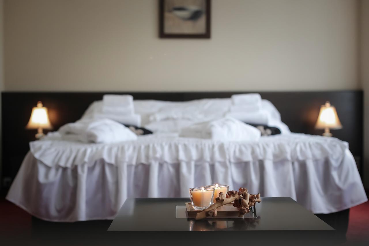 Hotel Palma Mazeikiai Ngoại thất bức ảnh